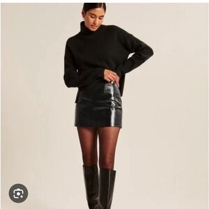 Abercrombie vegan leather skirt navy